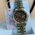 women watch Scottie 9570