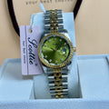 women watch Scottie 9570